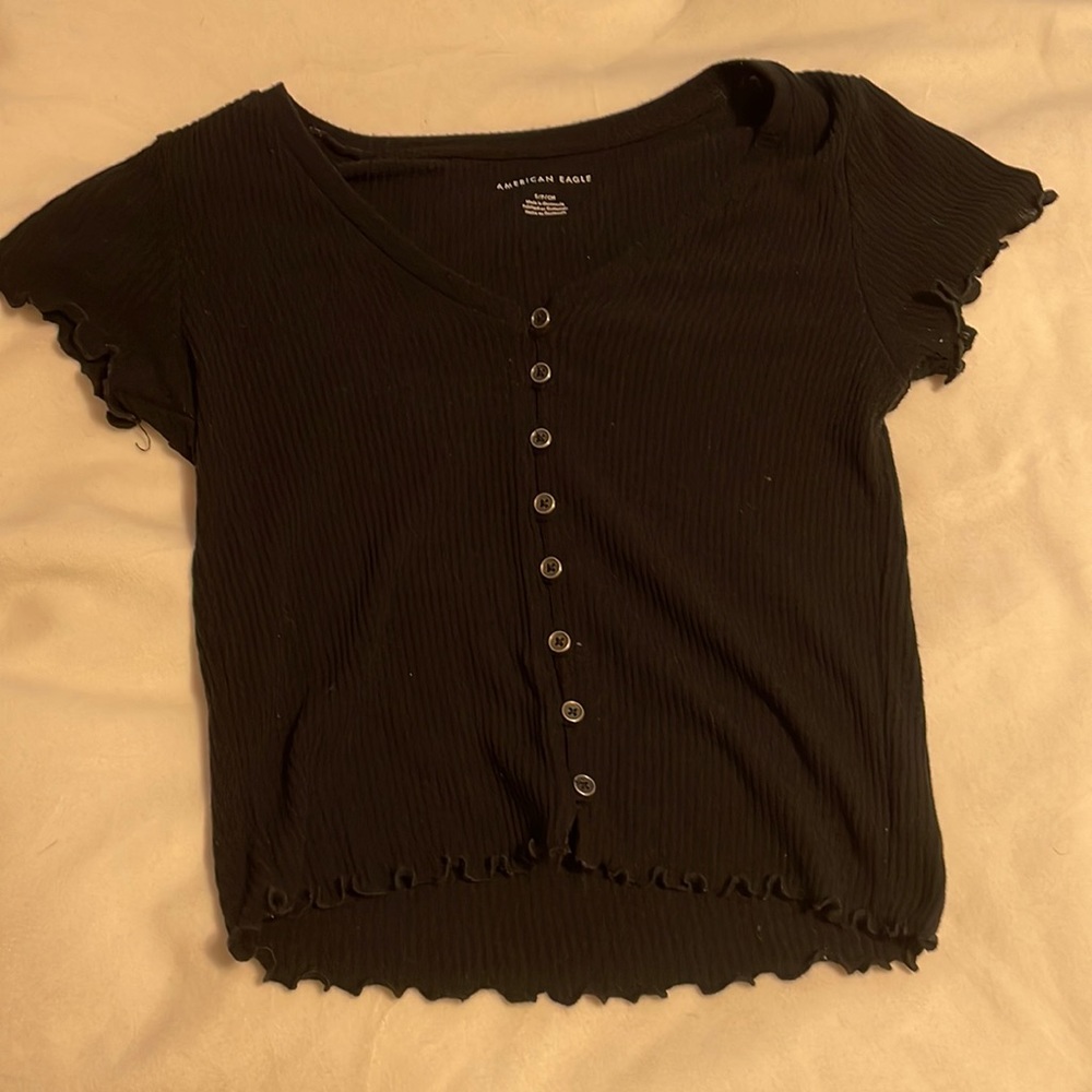 size medium american eagle